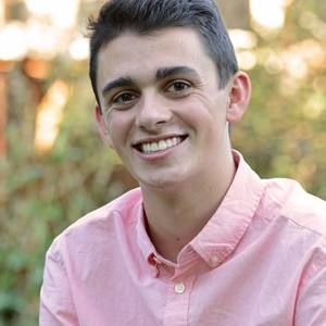 Meet your Posher, Max